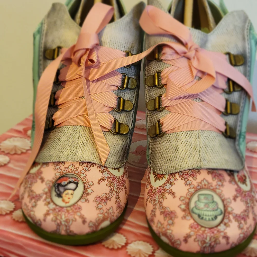 Chocolatica's By Hot Chocolate MARIE ANTOINETTE High Heels w Bootie Covering - Picture 4 of 16